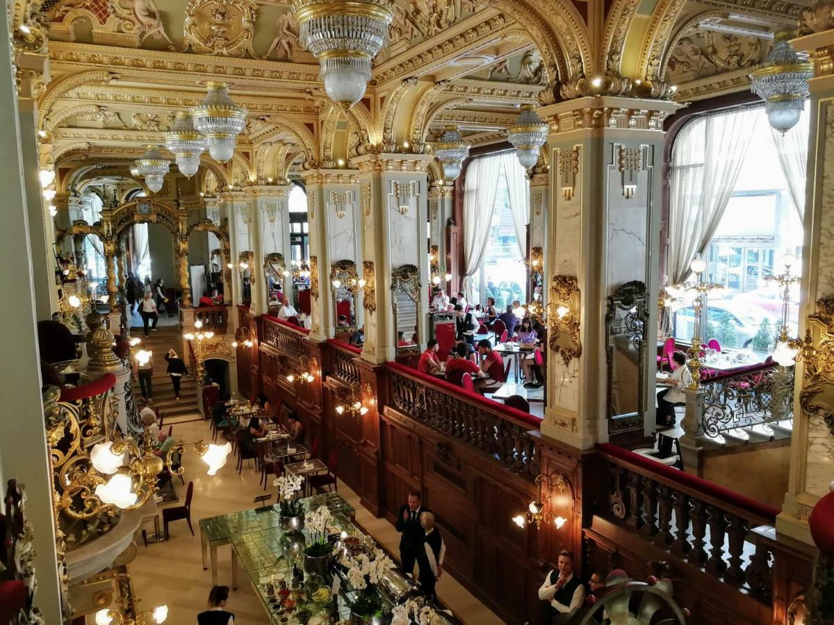 New York Palace View Apartment Budapest Exterior foto